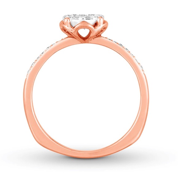 Jared’s Diamond Ring - Picture 2 of 9